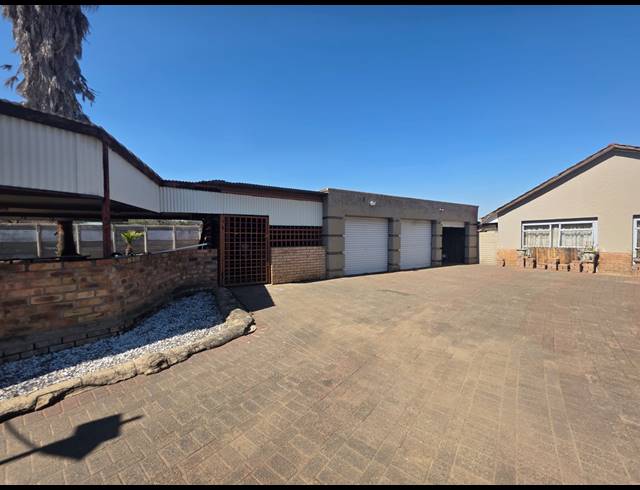 4 BEDROOM HOUSE FOR SALE IN MANTEVREDE